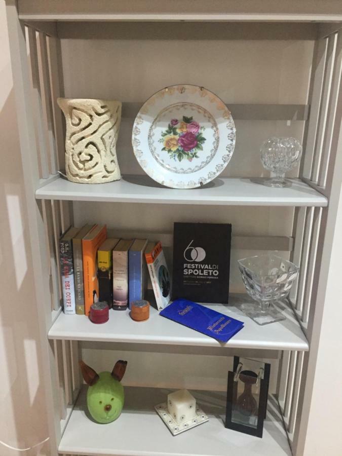 ספולטו Appartamento Via G Mameli 94 מראה חיצוני תמונה