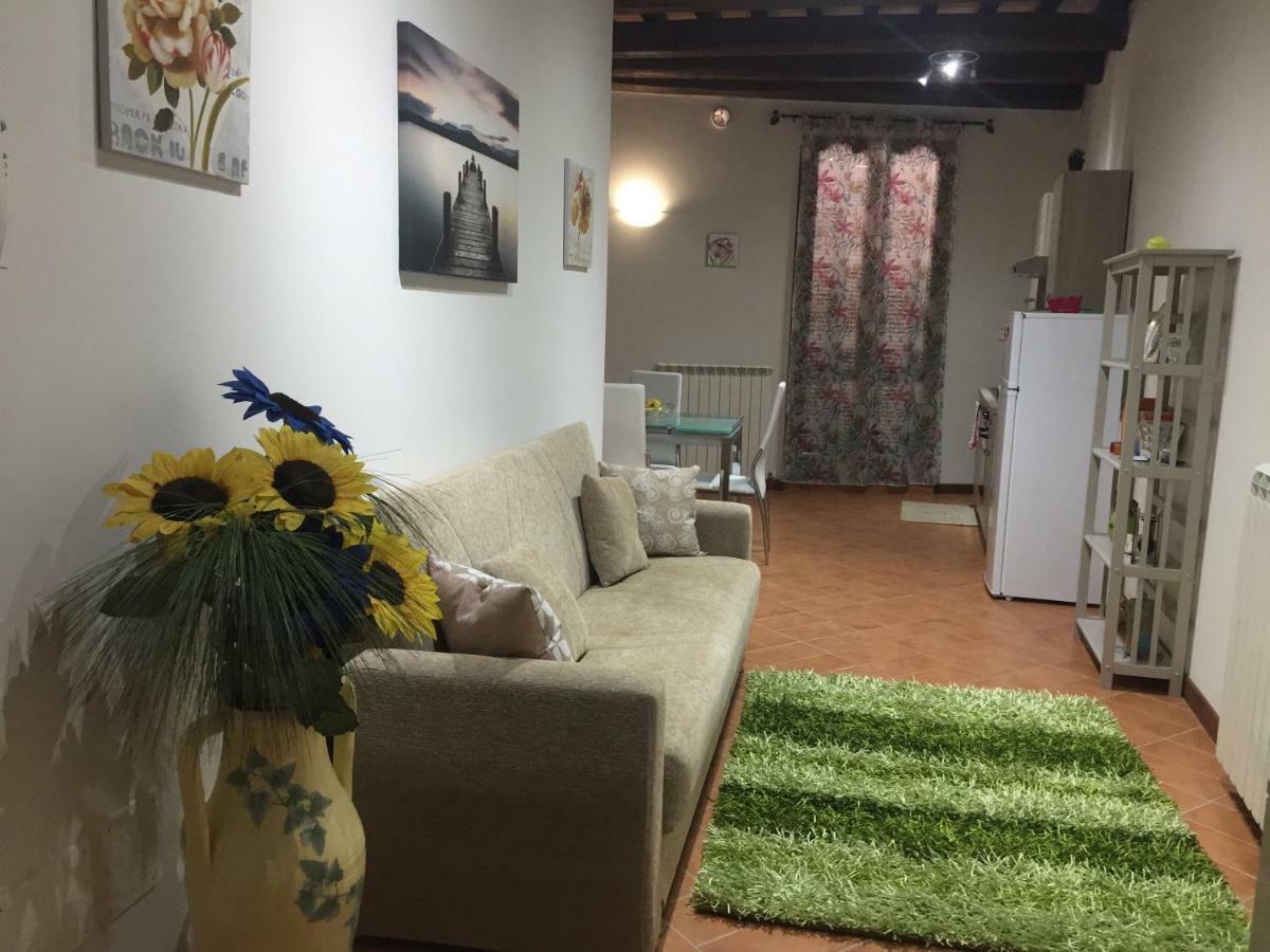 ספולטו Appartamento Via G Mameli 94 מראה חיצוני תמונה